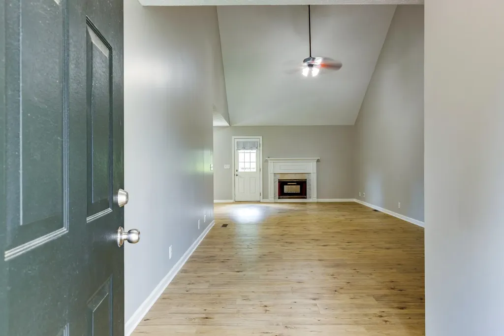 125 Grant Court Portland TN 37148