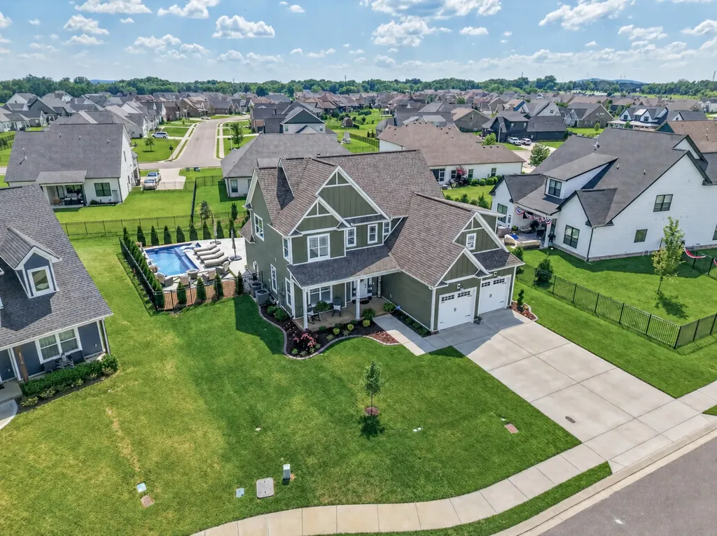 5708 Mullendore Court Murfreesboro TN 37127