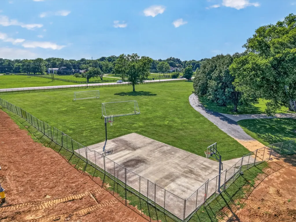 5708 Mullendore Court Murfreesboro TN 37127