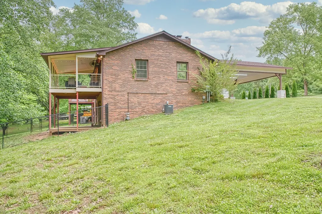 3847 Post Oak Circle Cookeville TN 38506