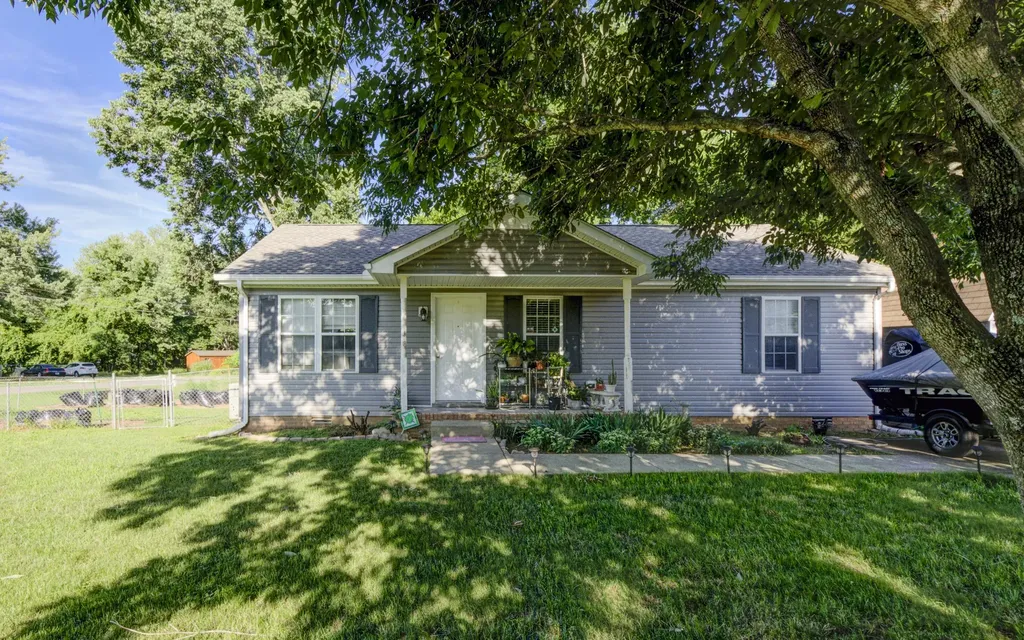 319 Lafayette Point Circle Clarksville TN 37042