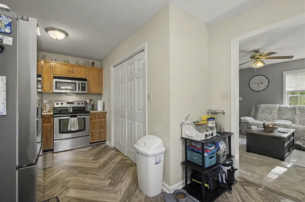 319 Lafayette Point Circle Clarksville TN 37042