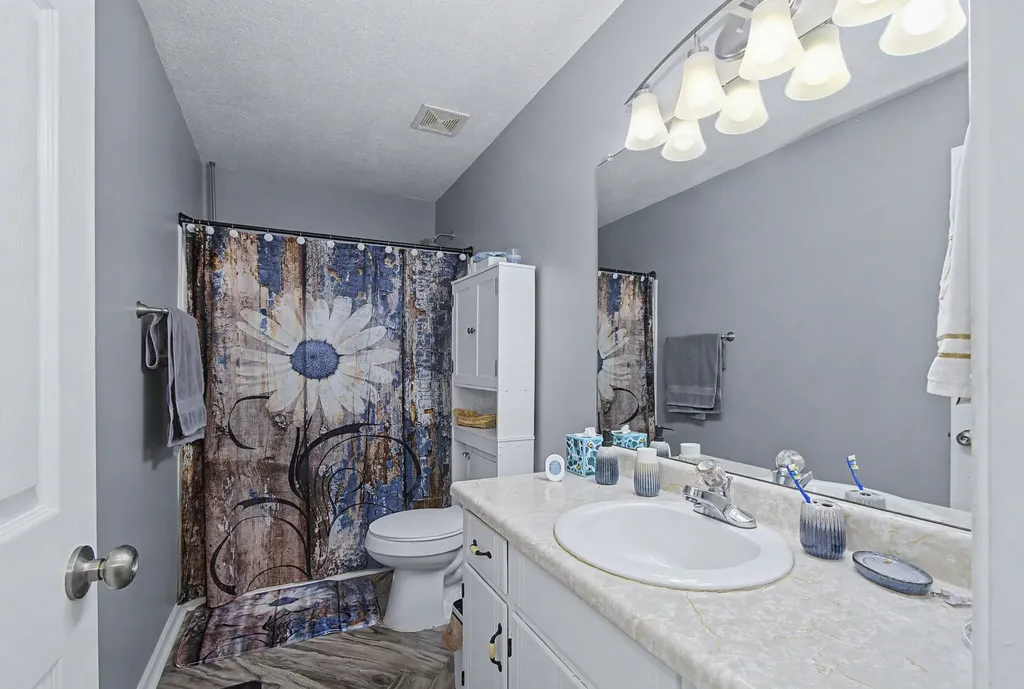 319 Lafayette Point Circle Clarksville TN 37042