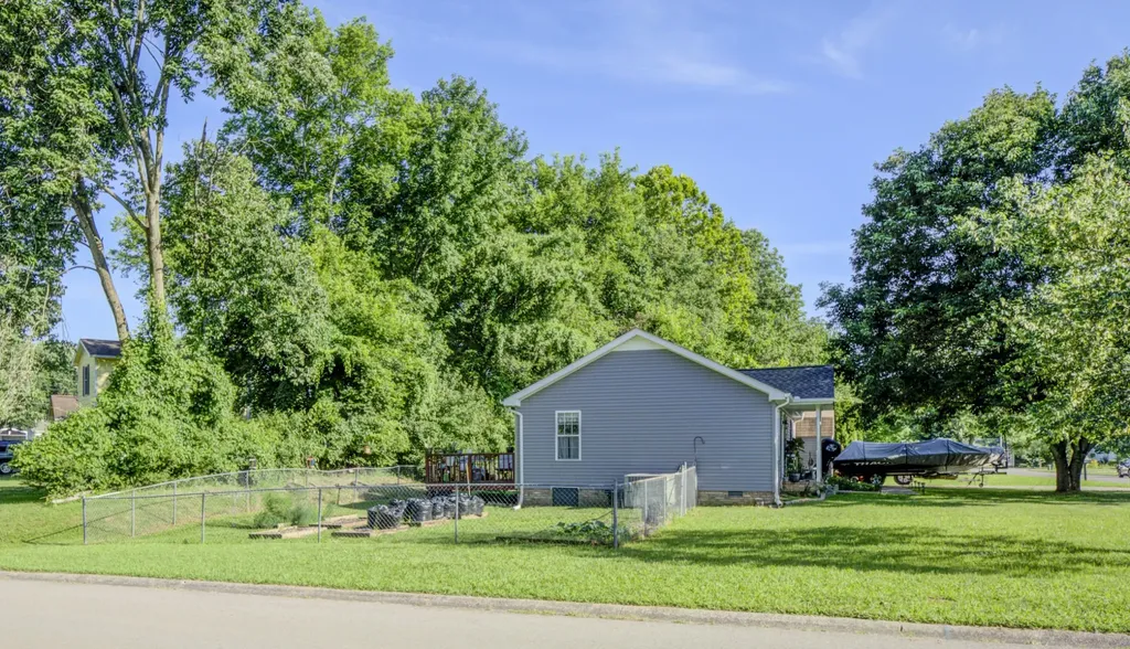 319 Lafayette Point Circle Clarksville TN 37042