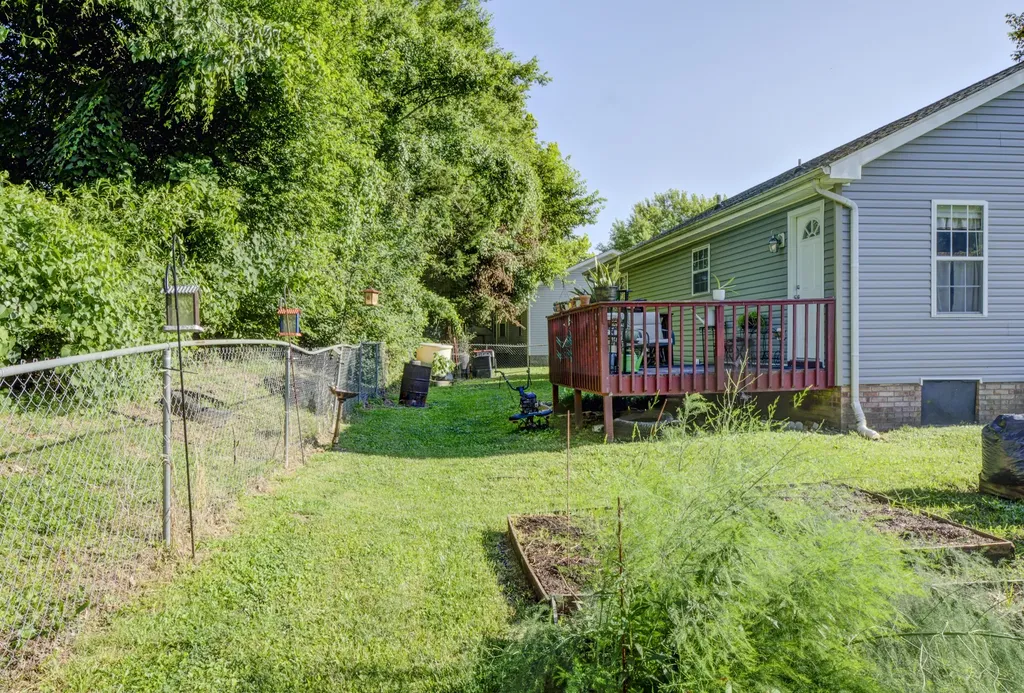 319 Lafayette Point Circle Clarksville TN 37042