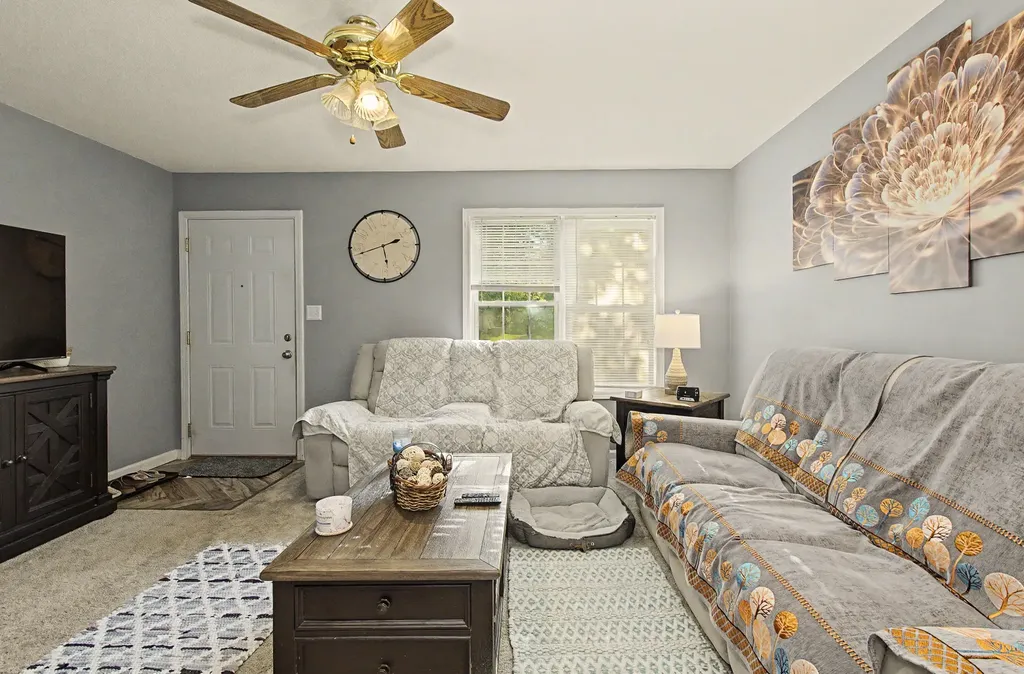 319 Lafayette Point Circle Clarksville TN 37042