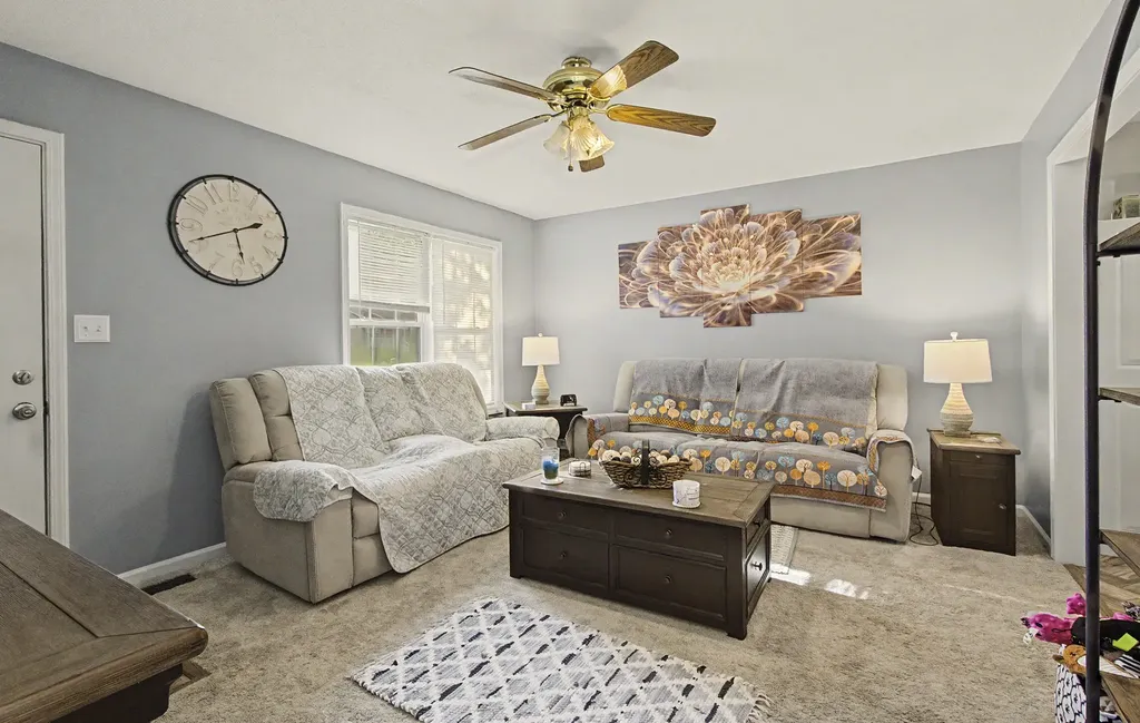 319 Lafayette Point Circle Clarksville TN 37042