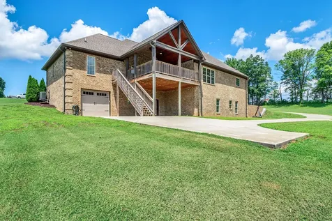 172 Tad Circle Leoma TN 38468