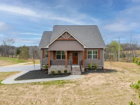 6841 Highway 41, N Cedar Hill TN 37032