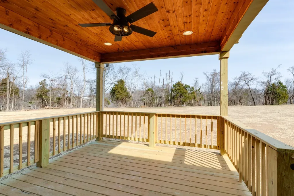 4945 Bill Baggett Road Cedar Hill TN 37032