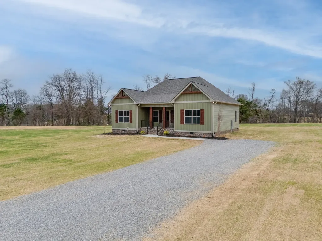 4945 Bill Baggett Road Cedar Hill TN 37032