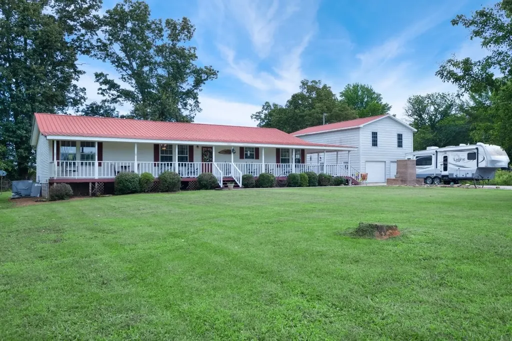 219 Thomas Farms Lane Morrison TN 37357