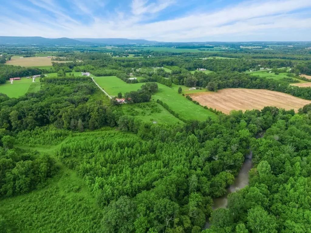 219 Thomas Farms Lane Morrison TN 37357