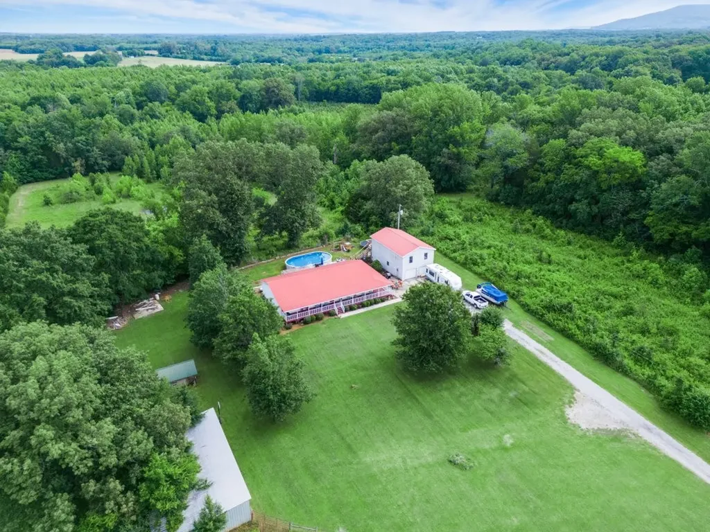 219 Thomas Farms Lane Morrison TN 37357