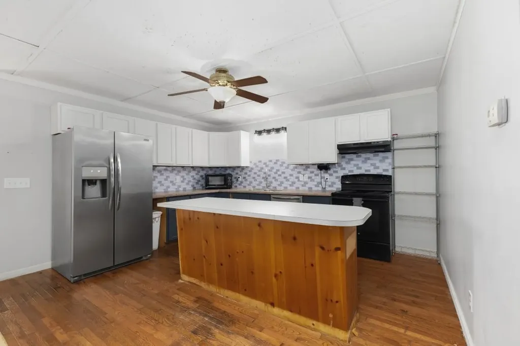 219 Thomas Farms Lane Morrison TN 37357