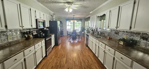 219 Thomas Farms Lane Morrison TN 37357