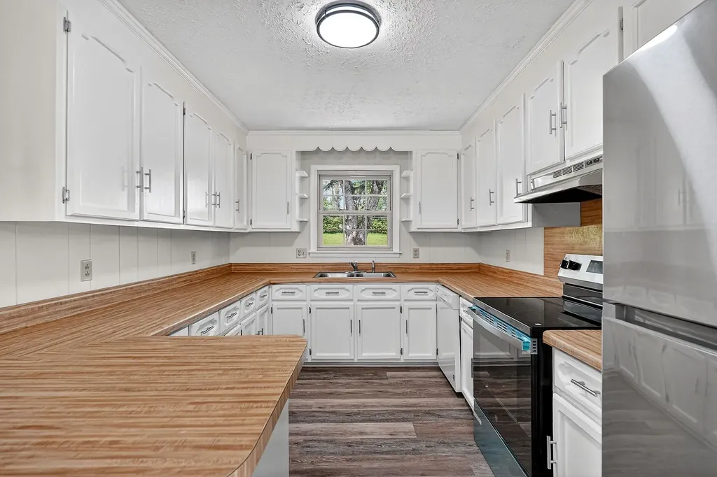 704 Anthony Avenue Smithville TN 37166