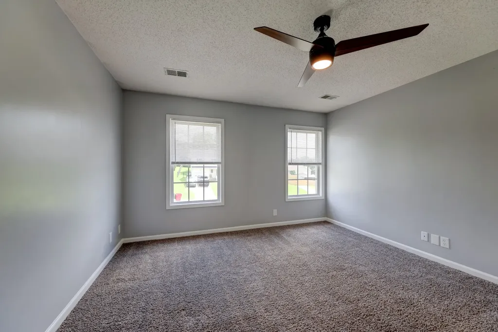 2587 Elkmont Drive Clarksville TN 37040
