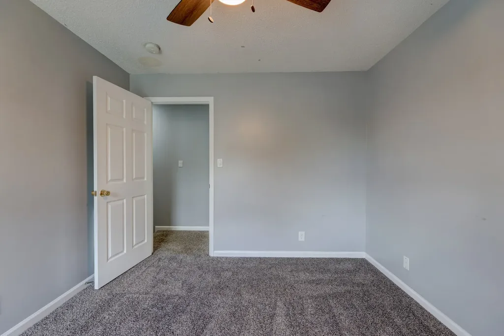 2587 Elkmont Drive Clarksville TN 37040