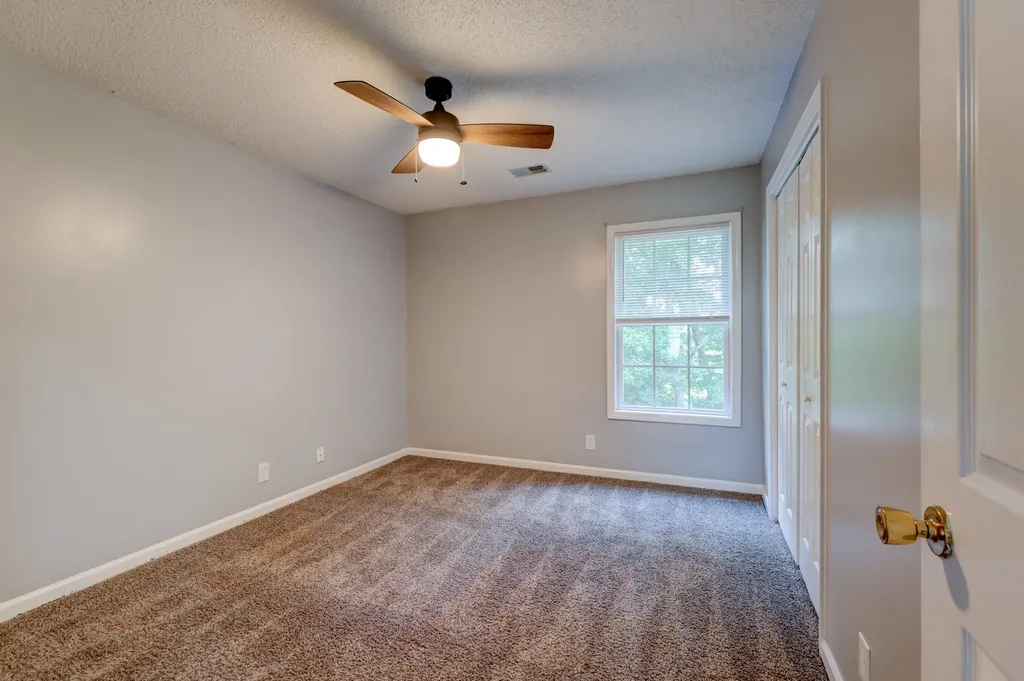 2587 Elkmont Drive Clarksville TN 37040