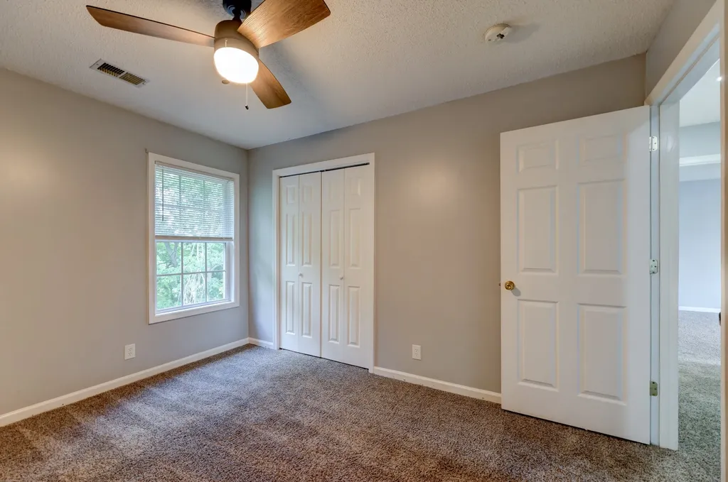 2587 Elkmont Drive Clarksville TN 37040