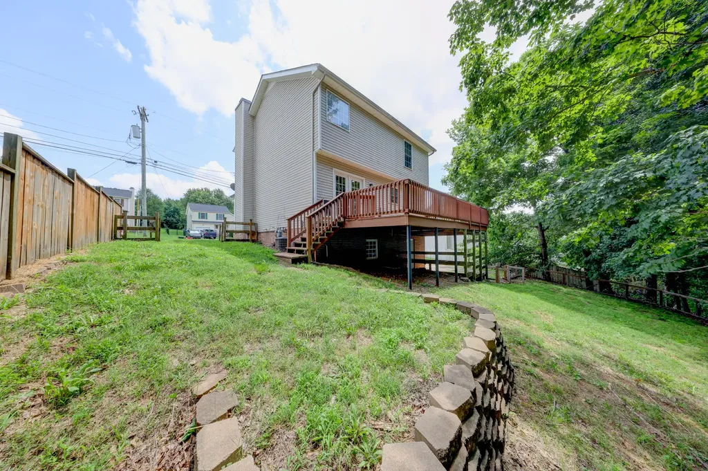 2587 Elkmont Drive Clarksville TN 37040