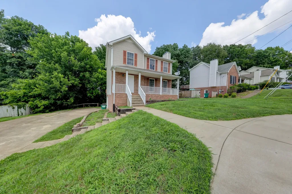 2587 Elkmont Drive Clarksville TN 37040