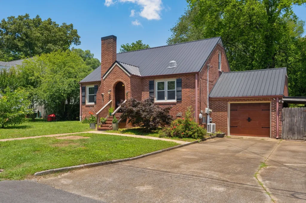 19 Kingston Street Chattanooga TN 37415