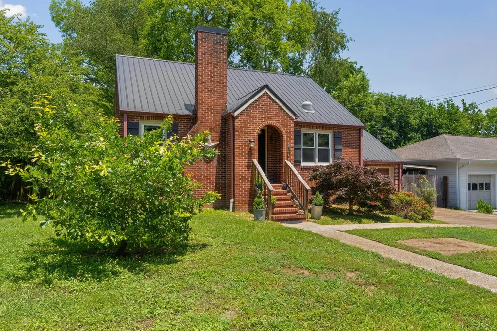 19 Kingston Street Chattanooga TN 37415