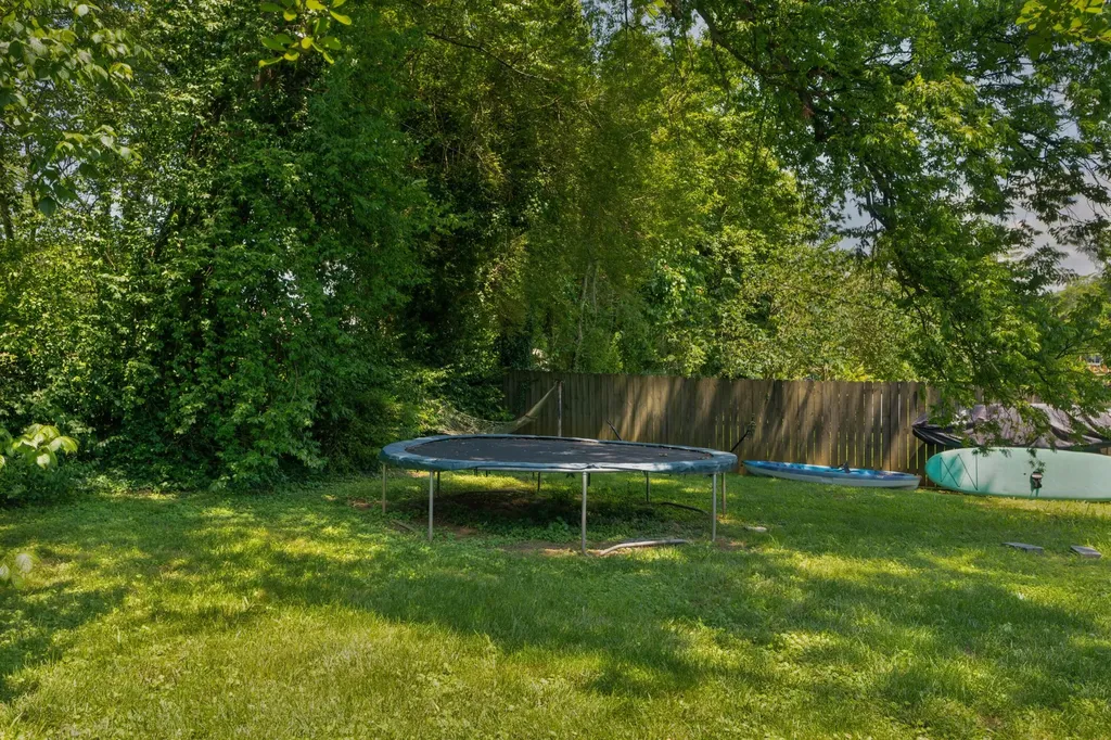 19 Kingston Street Chattanooga TN 37415