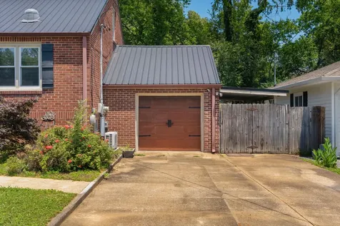 19 Kingston Street Chattanooga TN 37415