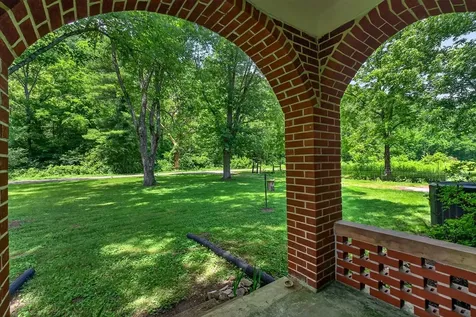 747 Hunting Creek Road Whitleyville TN 38588