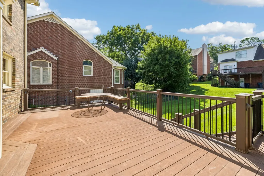 6916 Collinswood Drive Nashville TN 37221