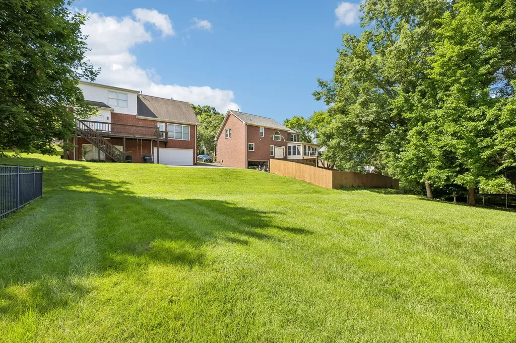 6916 Collinswood Drive Nashville TN 37221