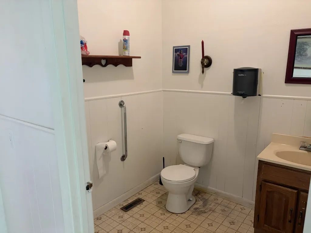 211 Rock Avenue Palmer TN 37365