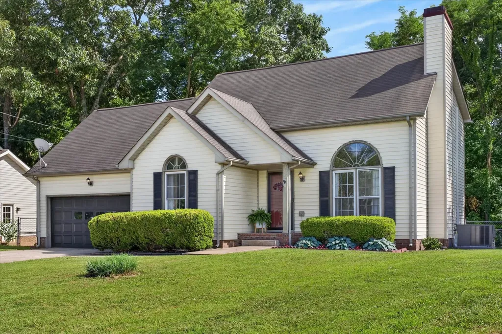 472 Bamburg Drive Clarksville TN 37040