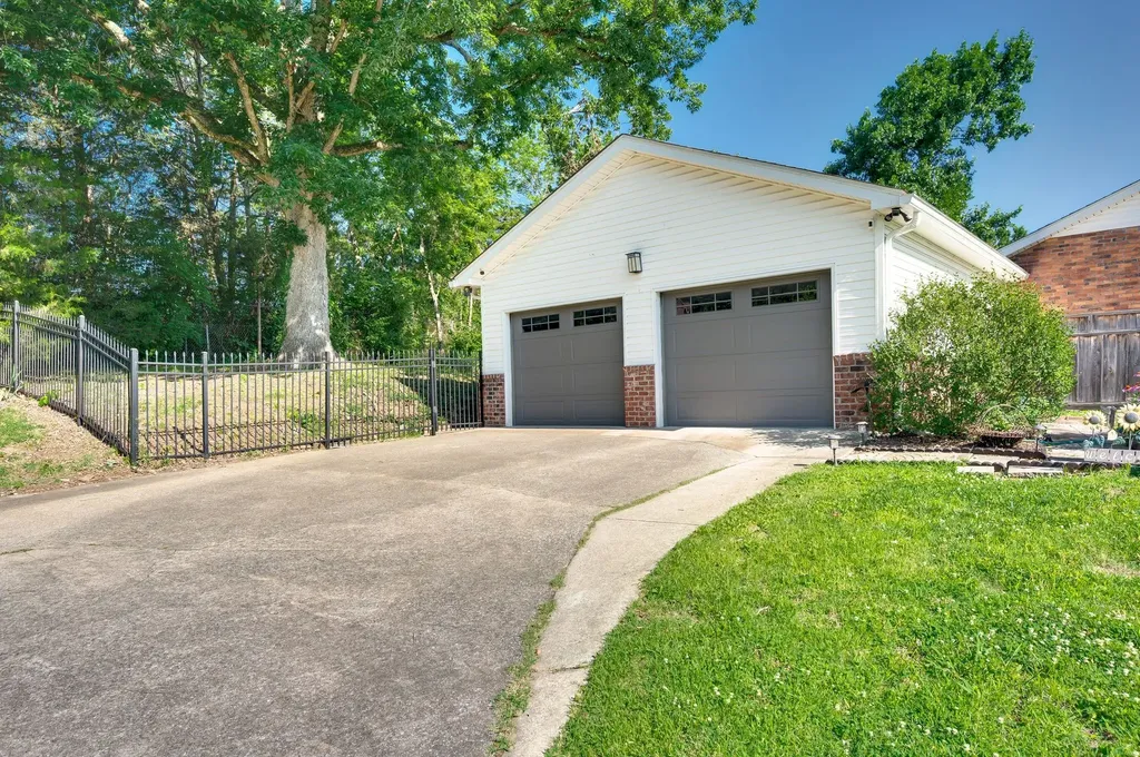 57 Vaughns Gap Road Nashville TN 37205