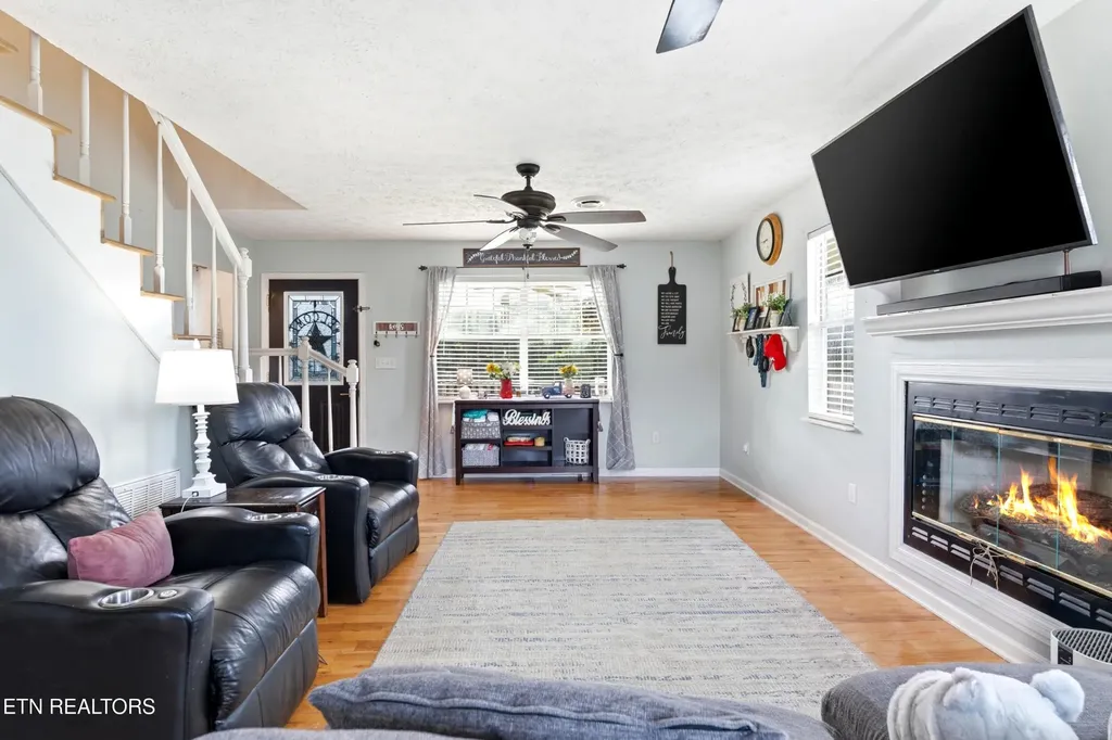 724 Fairway Drive Loudon TN 37774