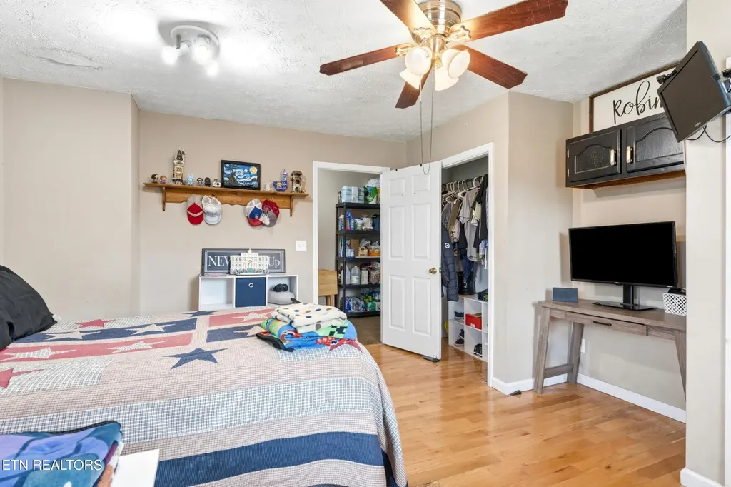 724 Fairway Drive Loudon TN 37774