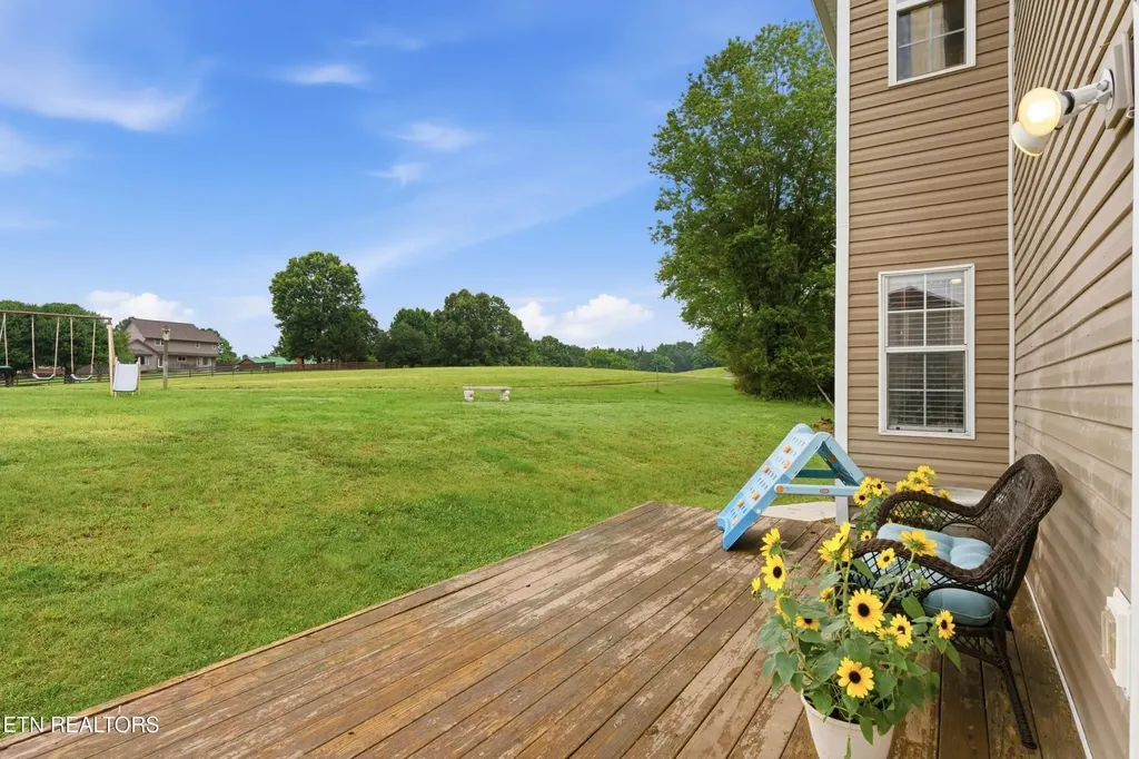 724 Fairway Drive Loudon TN 37774