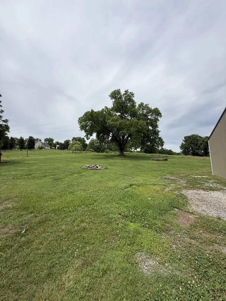 11725 Highway 25, E Hartsville TN 37074