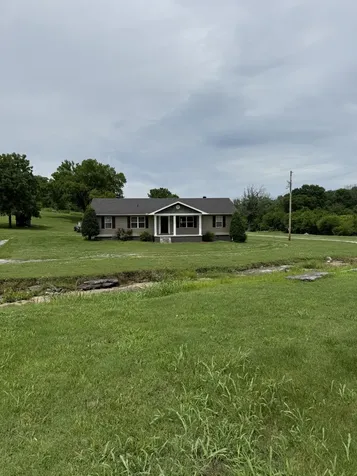 11725 Highway 25, E Hartsville TN 37074