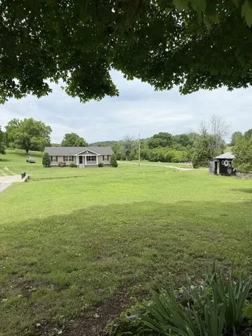11725 Highway 25, E Hartsville TN 37074