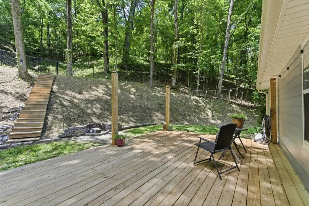 5041 Slaters Creek Access Road Goodlettsville TN 37072
