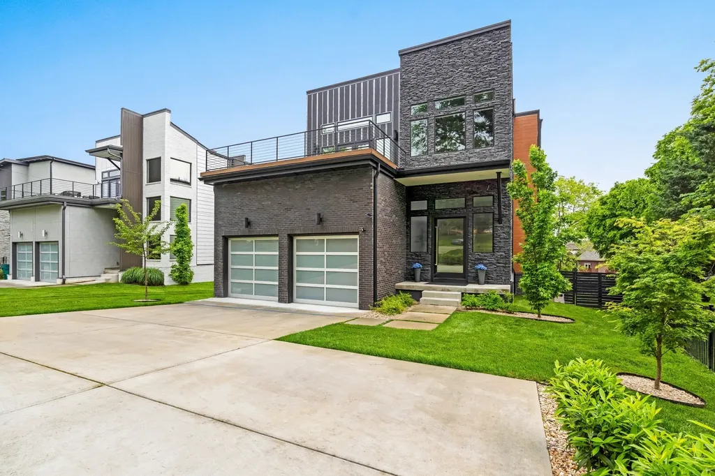 3918B Caylor Drive Nashville TN 37215
