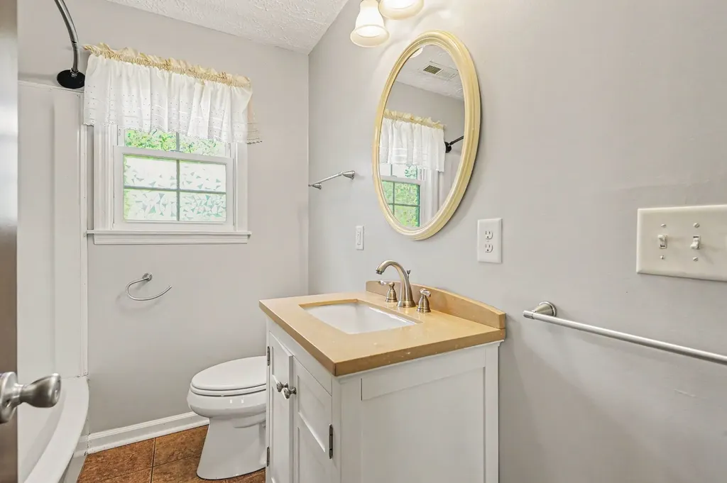 5451 Buena Vista Road Whites Creek TN 37189