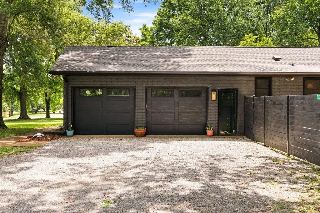 1014 Lochland Drive Gallatin TN 37066