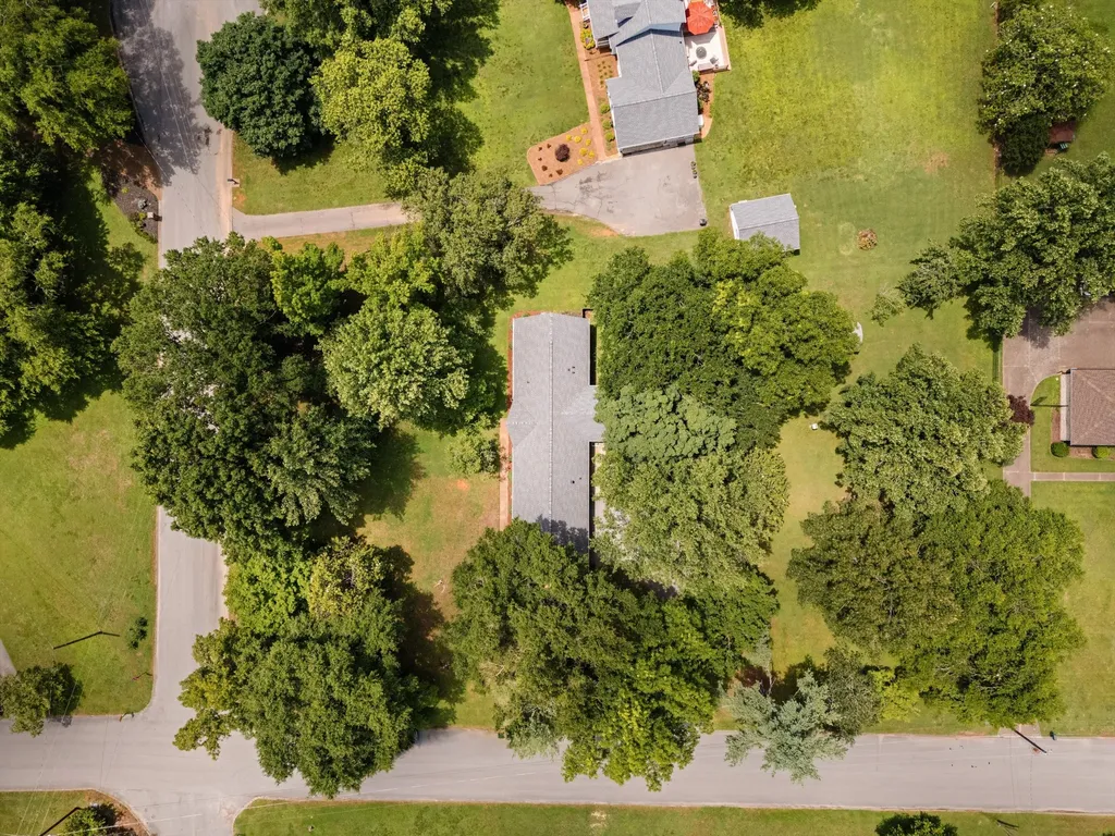 1014 Lochland Drive Gallatin TN 37066
