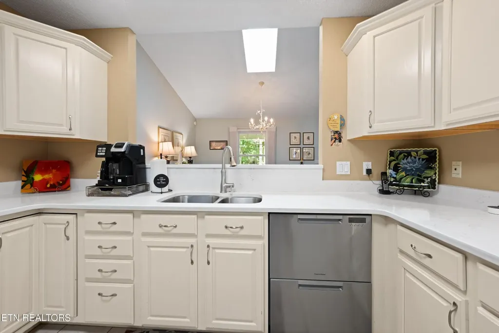 13 Kent Court Crossville TN 38558