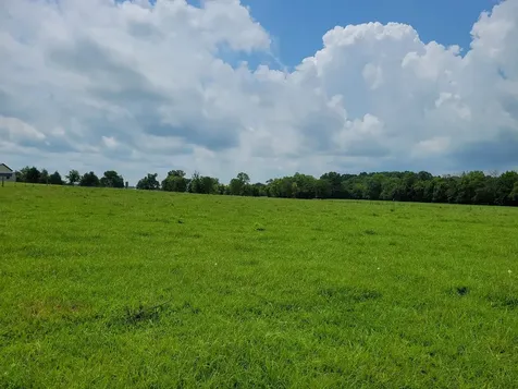 2 Shady Grove Road Morrison TN 37357
